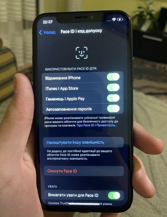 Айфон  Х 64Гб       .