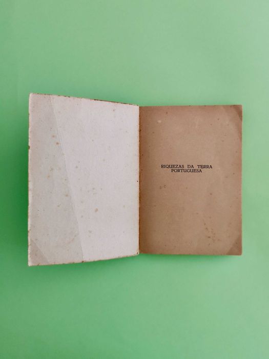 Livro Riquezas da Terra Portuguesa / coleção Educativa – Série E nº 7