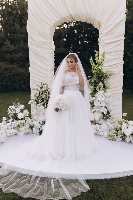 Весільна сукня б/у одягнула 1 раз