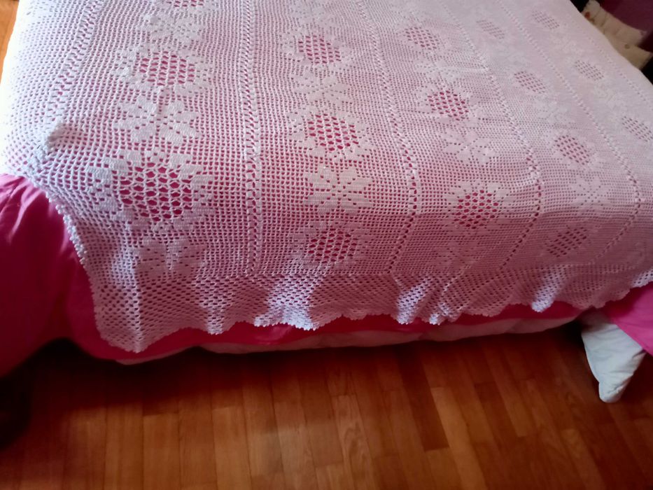 Colcha de renda tricotada á mão nova