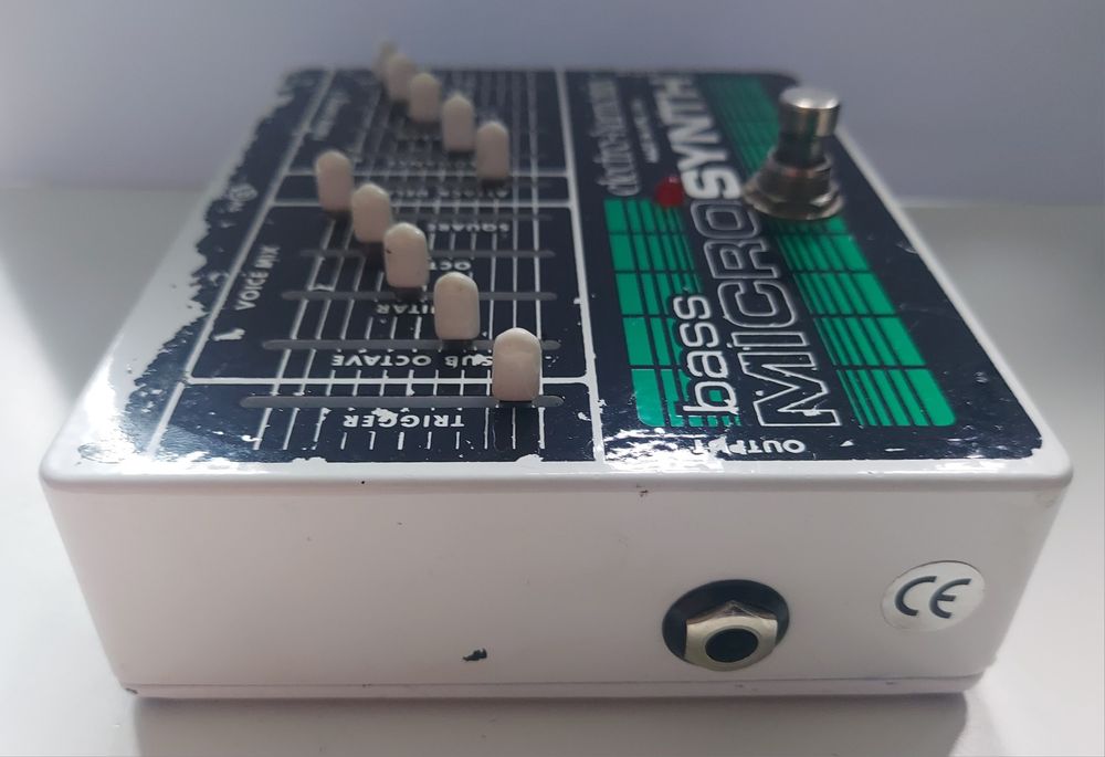Electro Harmonix bass MICROSYNTH. Efekt do gitary basowej.