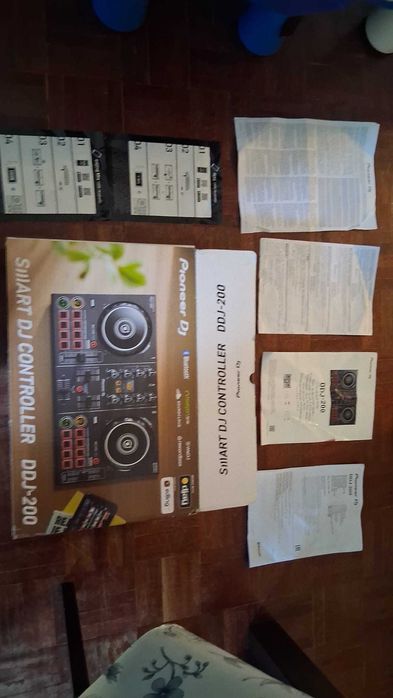 Vendo Pioneer DDJ-200 e AKAI professional MPD218