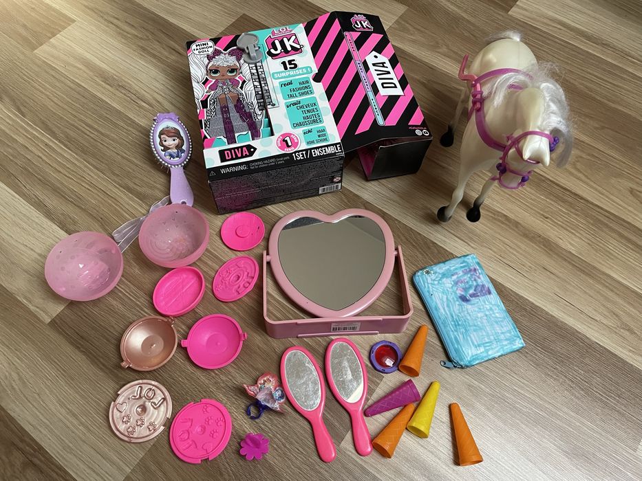 LOL i inne akcesoria dla lalek