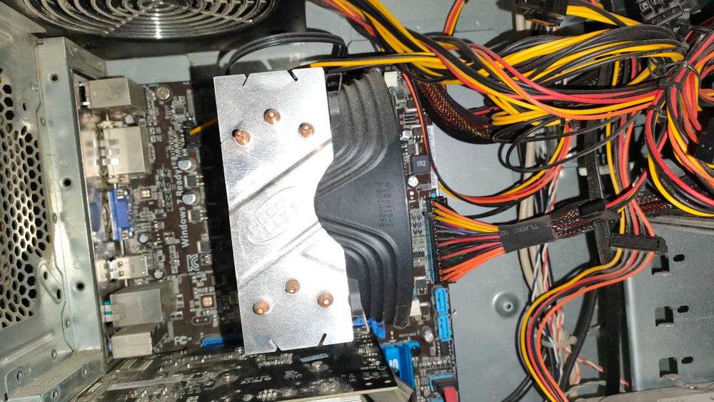 Материнська Плата Asus p8h61-m lx2 rev 3.0 + i5 2400 + ОЗУ 4+2gb 1333