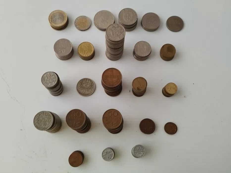 Moedas de escudo ($) anteriores ao euro (€)