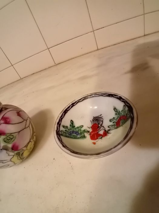 Conjunto de 2 Artigos em Porcelana Antigos