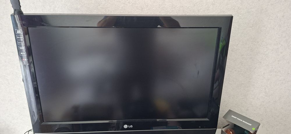 телевизор  ,LG32LC52