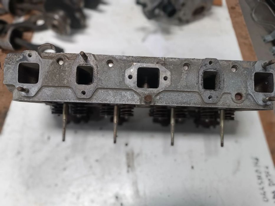 Cabeça motor / Colaça - UMM Cournil / Peugeot J7 - J9