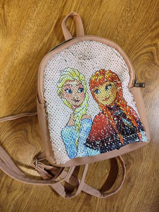 Рюкзачек для девочки .