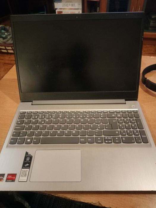 Computador portátil Lenovo ryzen 5