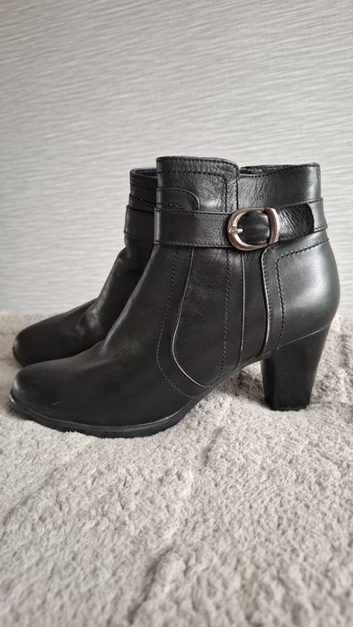 Ботильйони/черевики/сапожки/ботинки/туфлі жіночі шкіряні