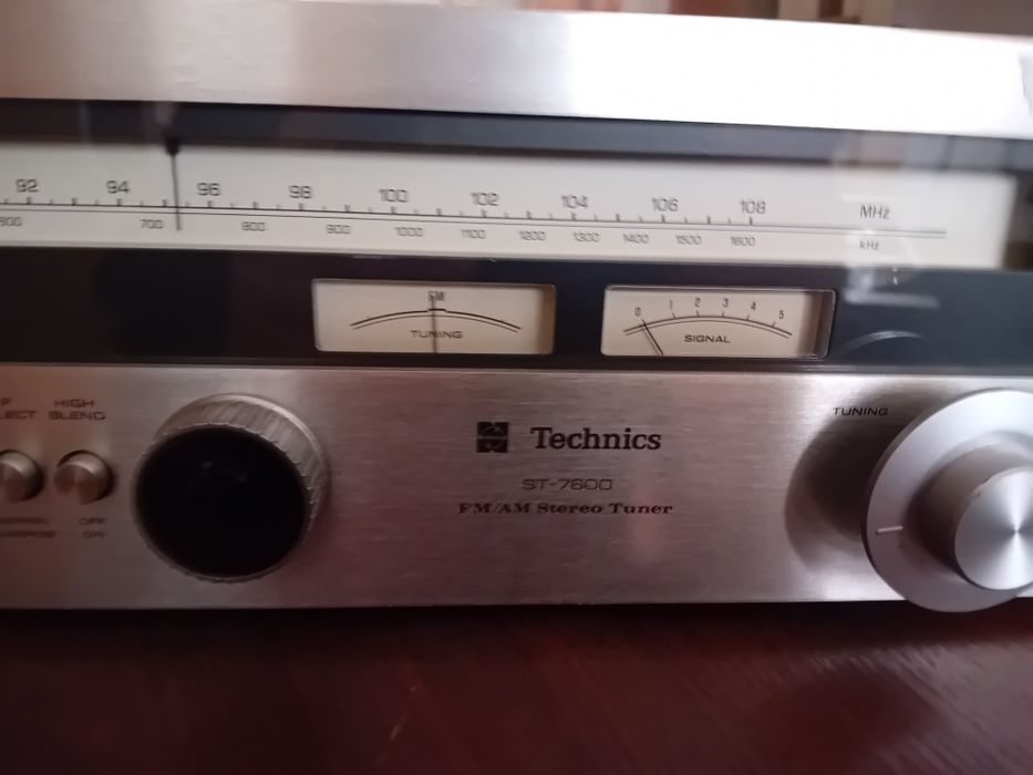 Tuner Technics ST-7600