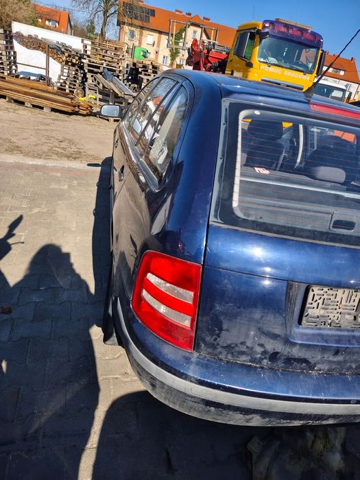 skoda fabia kombi sedan hatchback benzyna 1.4 i 1,2 benzyna na części