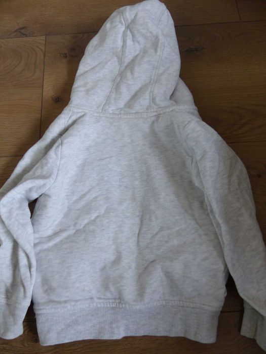 Bluza ocieplana r. 110 w bdb stanie