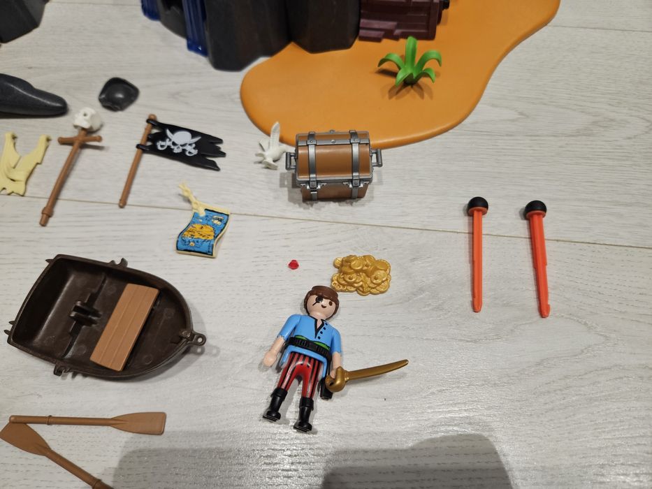 sprzedam Playmobil 6679, piracka wyspa skarbów