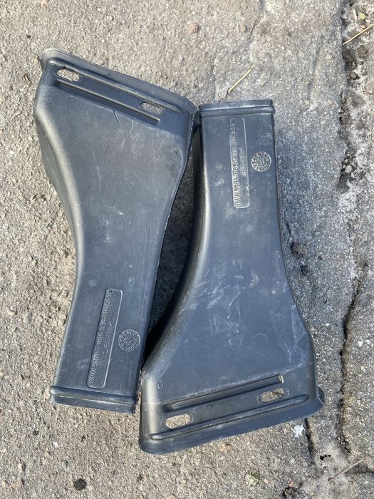 Охлаждение тормозов Воздуховоды в М бампер Е39 Повітропроводи Разборка