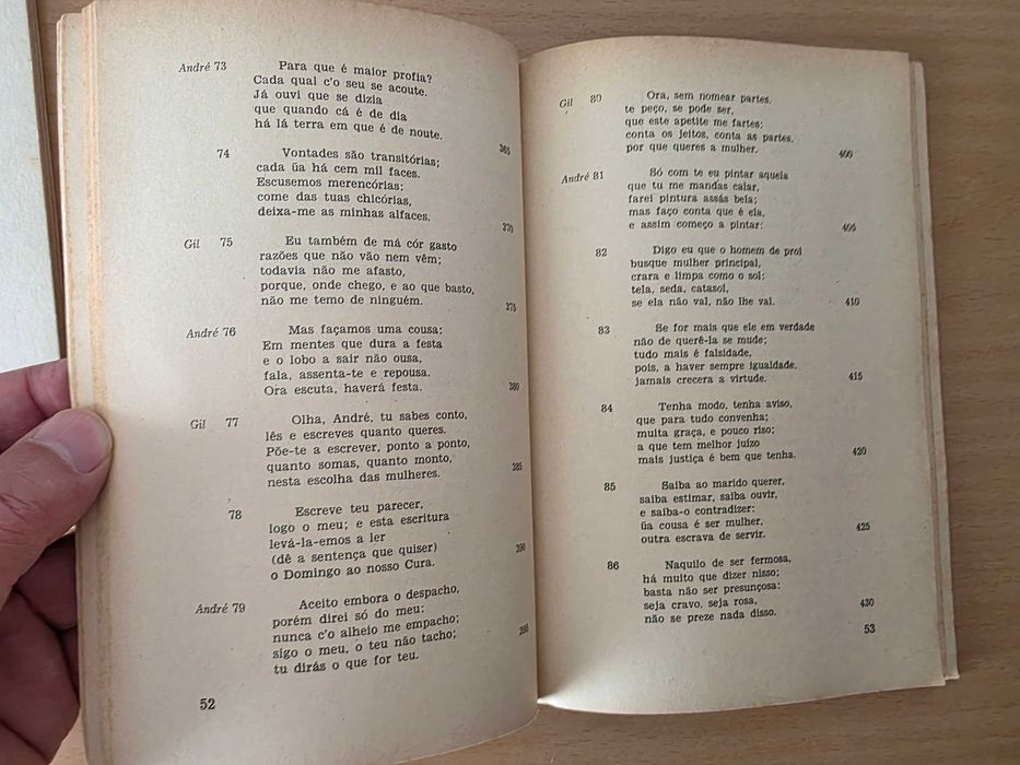 Livro "Poesias Escolhidas" de D. Francisco Manuel de Melo