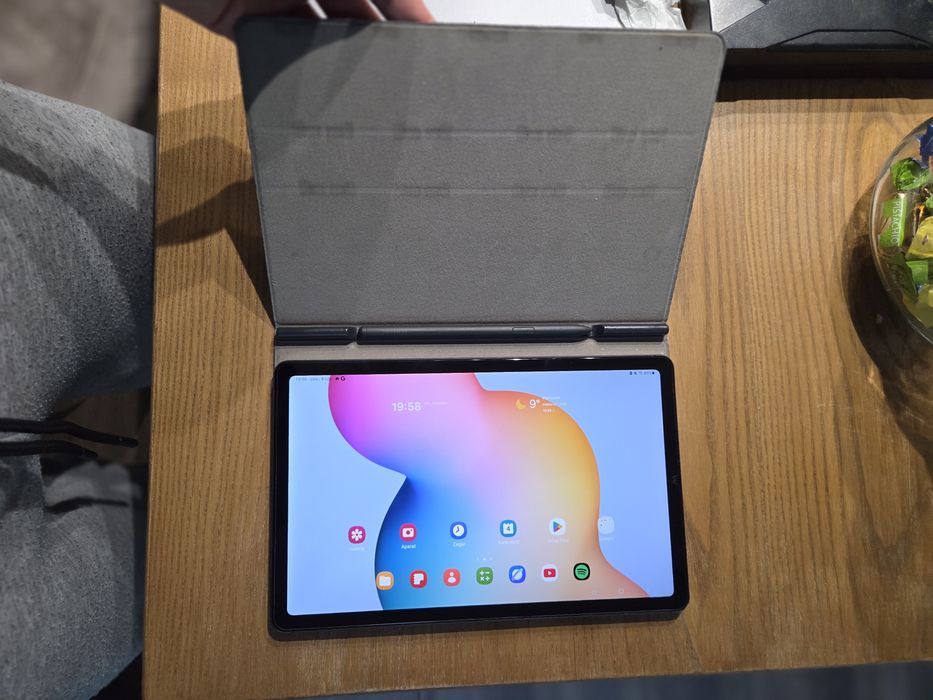 Samsung Tab S6 Lite