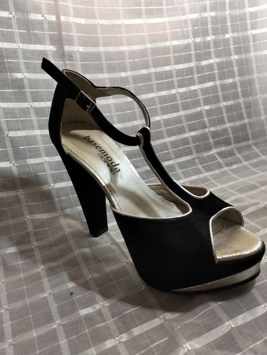 Sandálias de Salto Alto com Plataforma Basemoda (Preto e Dourado) – Tam.  37