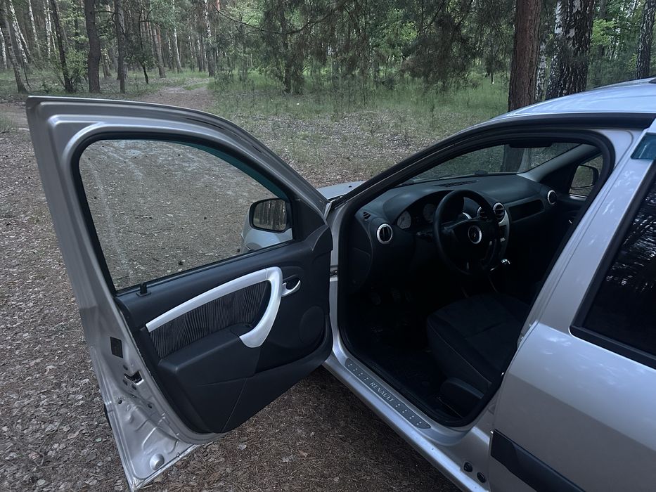 Renault Logan 2009 1.6