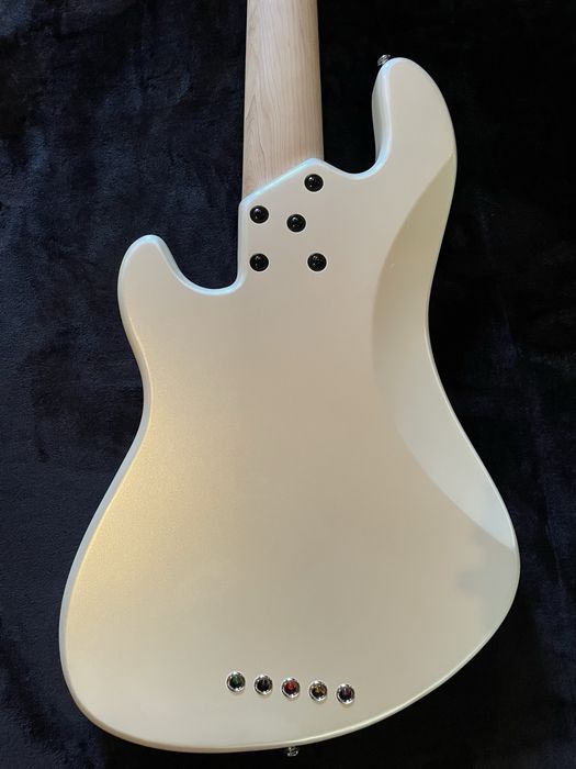 Baixo Lakland Sig Darryl Jones 5