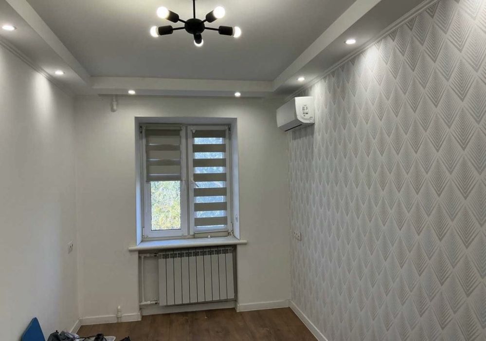 Продаж гарної 3 кімнатної квартири в центрі,  з новим ремонтом.