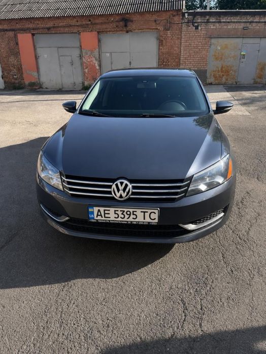 VOLKSWAGEN  Passat 2.5 USA продам