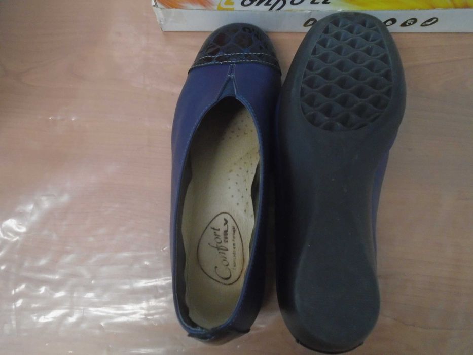 Vendo Sapatos Senhora Azuis