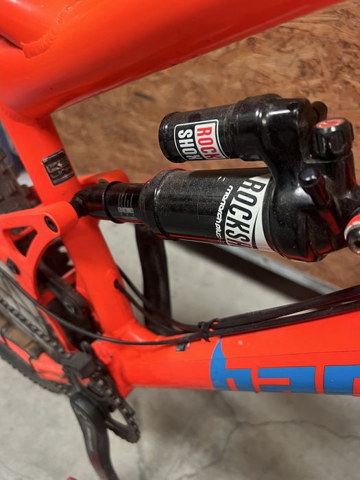Bicicleta banshee rune mullet