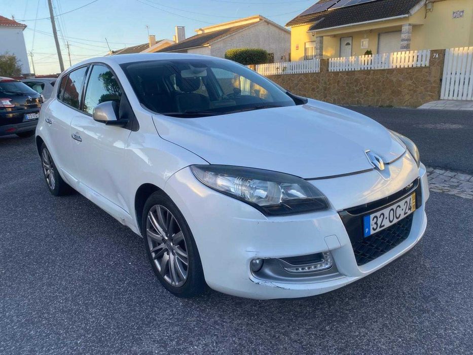Renault Megane GT Line 1.5 dCi - Ano 2013 — photo 4