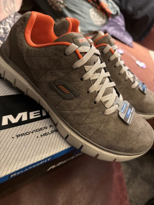 Buty sketchers relaxed fit memory foam