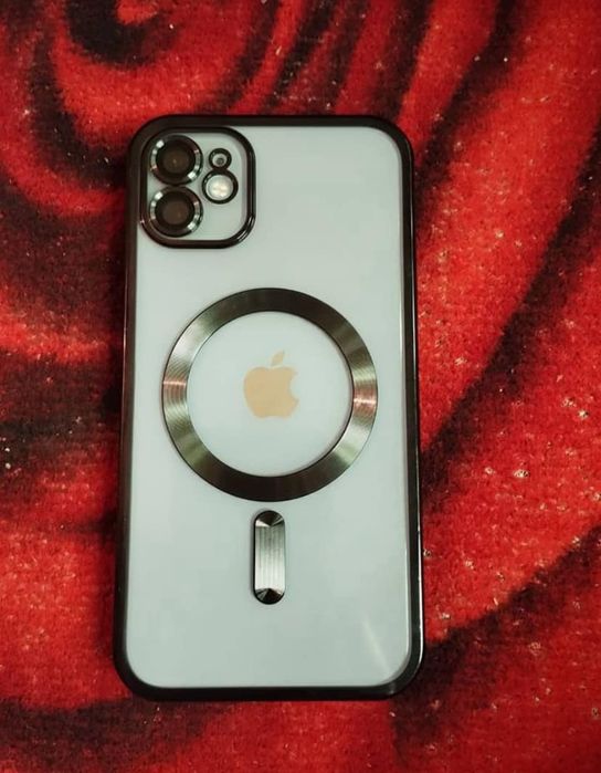 Продам Айфон 11 пам