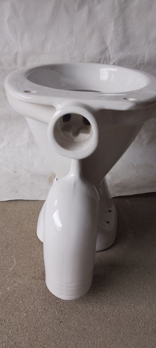 Nowy wc sedes   .