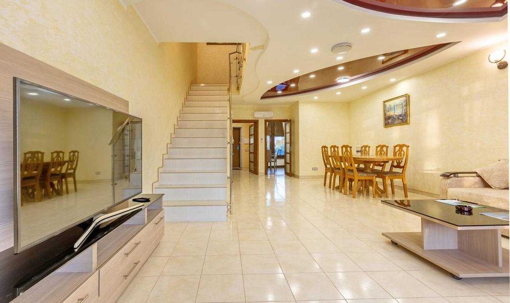 Продаж апартаментів на Березі Дніпра Славутич Осокорки (Sky River)