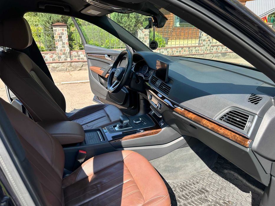 Audi Q5 2020 VIN WA1ANAFY1L2090335 фото оголошення 11 з 21