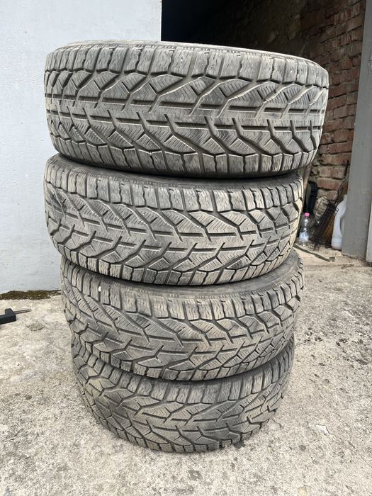 Резина зима стан новаї 225/55R16 TIGAR