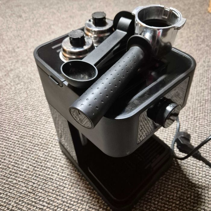 Ekspres do kawy Delonghi Stilosa EC230