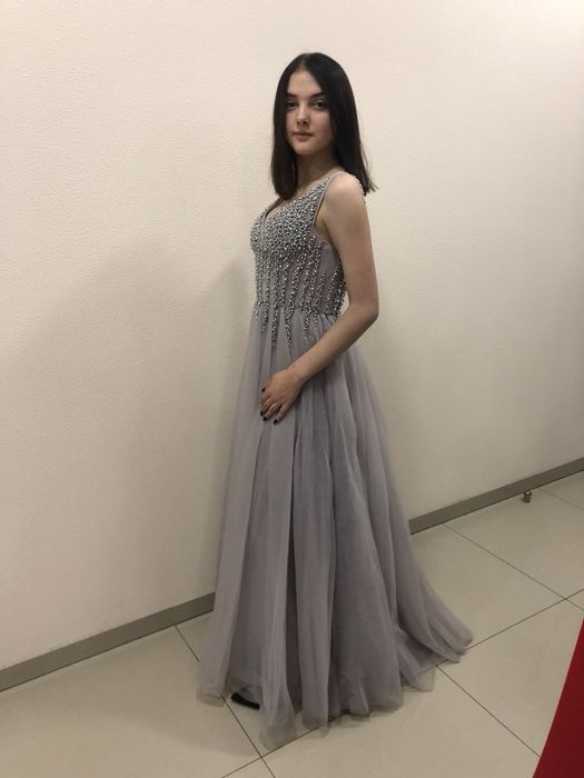 Випускне, вечірнє плаття