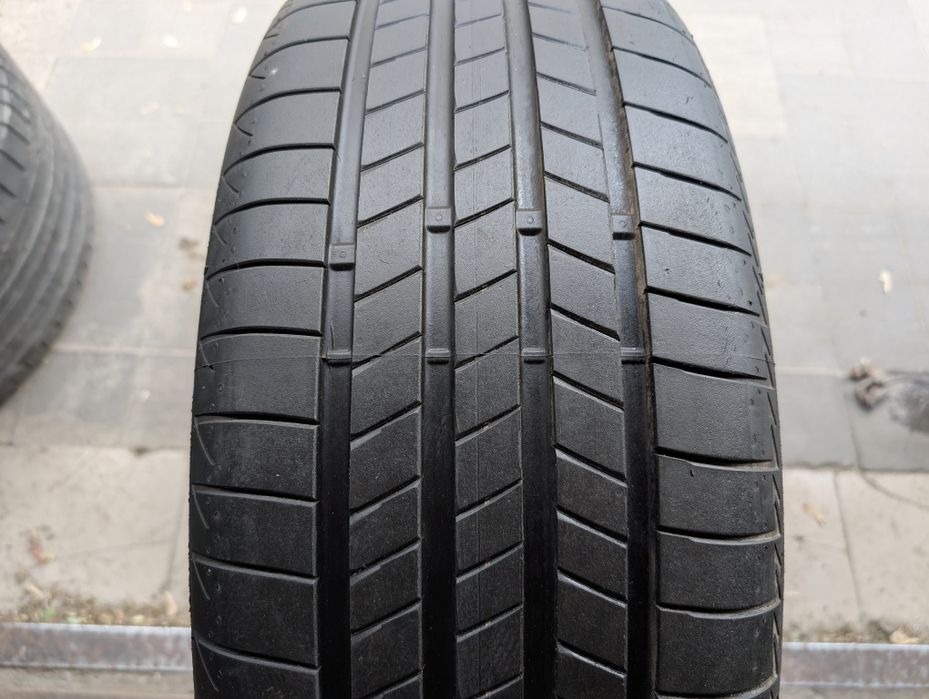 Одна шина 235/45 R21 Bridgestone Turanza