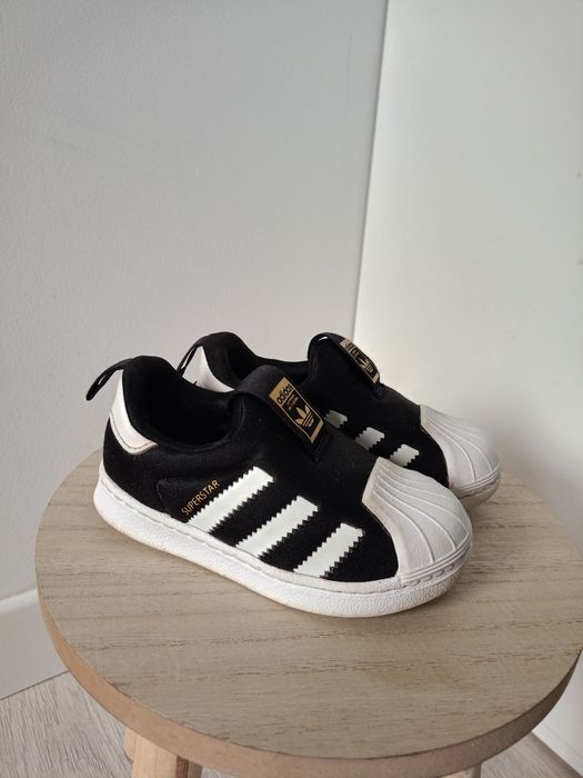 Wsuwane buty adidas super Star 23.5