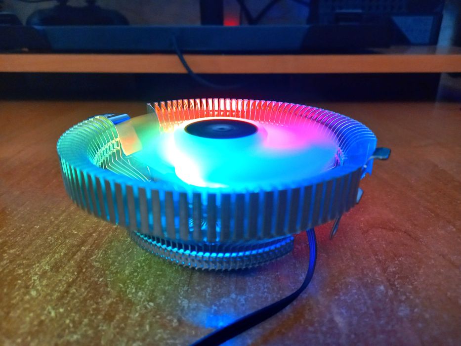 RGB top-flow кулер для Intel та AMD (тарілка, горизонтальний)