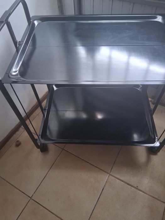 Carrinho dobravel de mesa