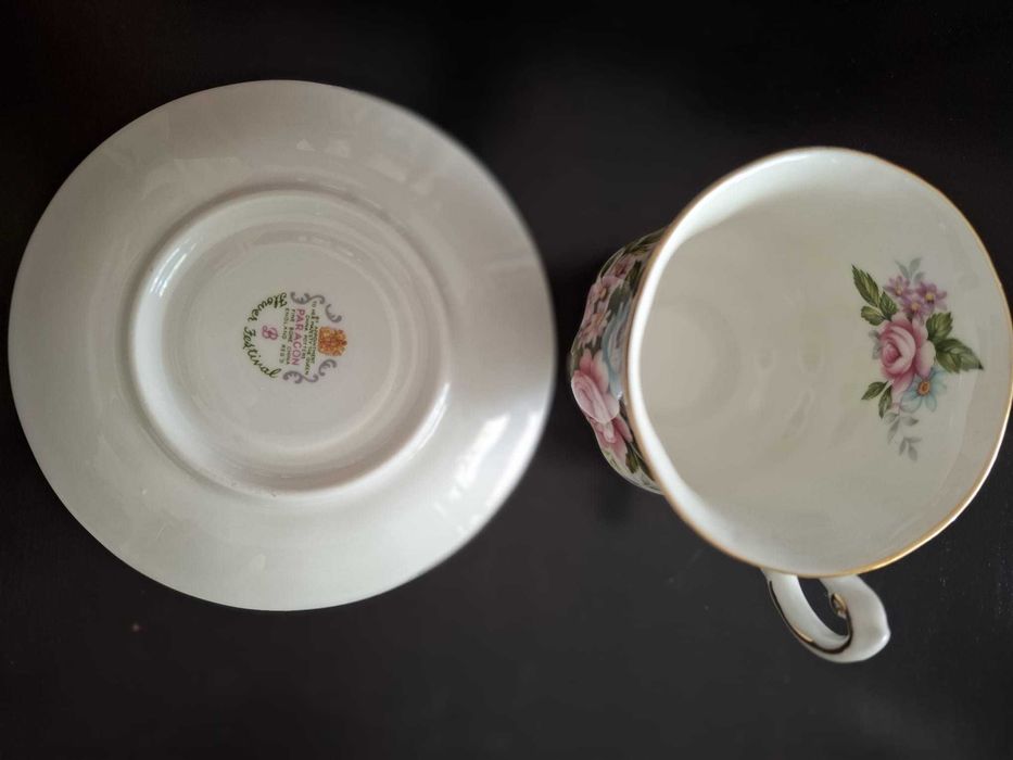 Royal Stafford Grande xícara chá e xícara da Paragon Fine Bone China