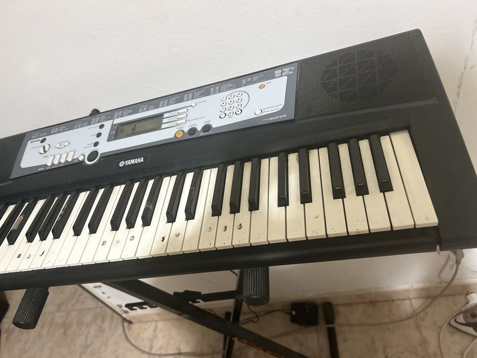 Teclado yamanha