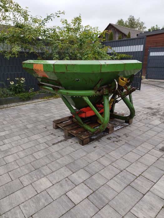 Rozsiewacz nawozów Amazone ZAF -803