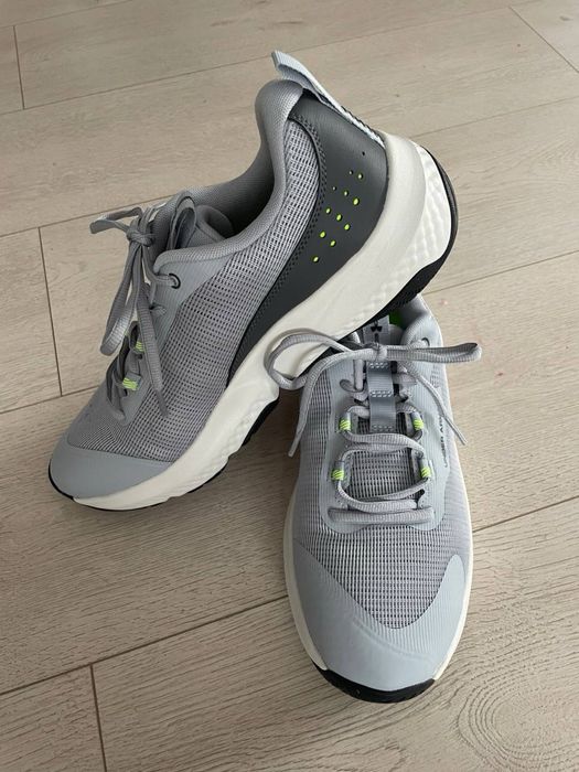 Кросівки Under Armour Dynamik Select