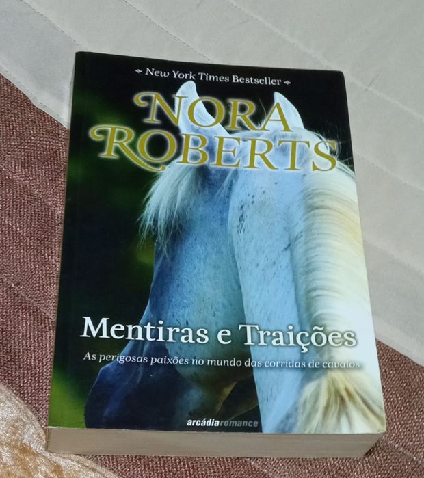 3 livros Nora Roberts