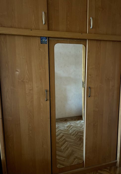 Шкаф-купе (трехдверный)