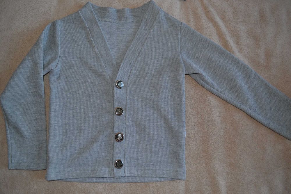 Теплая кофта на пуговицах