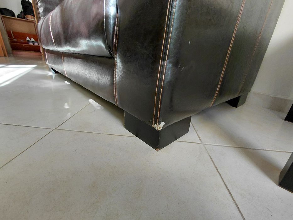 Sofa de dois lugares